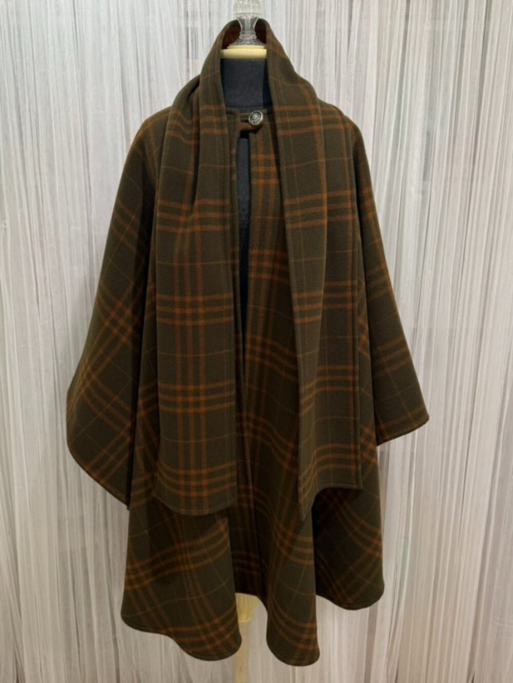 BLARNEY Woollen Mills Plaid Cape Shawl Poncho One Size Wool Cashmere Ireland